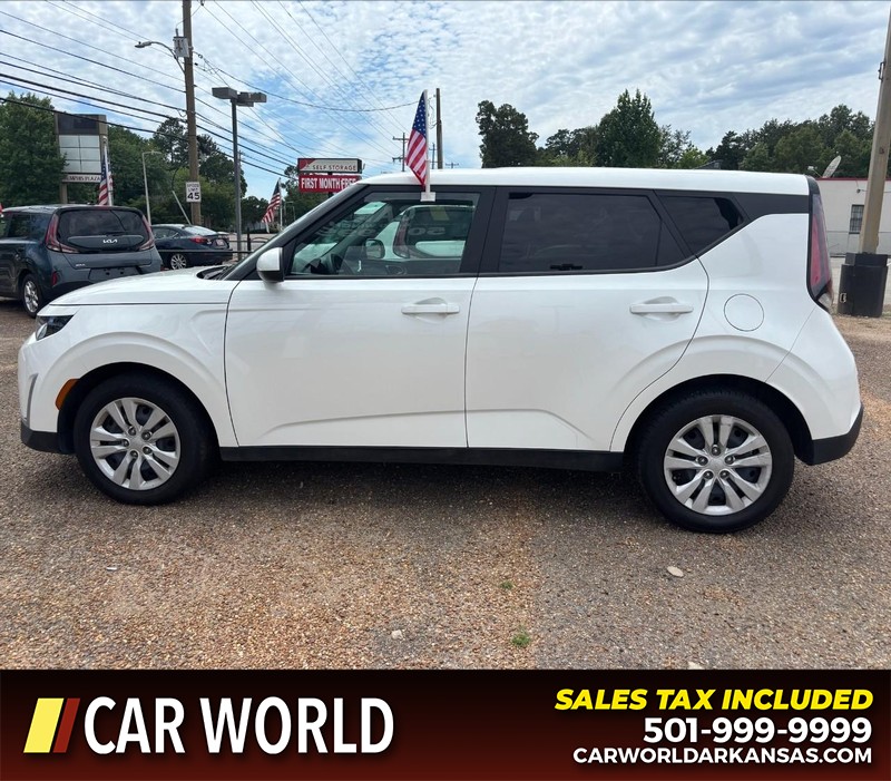 Kia Soul Vehicle Full-screen Gallery Image 8