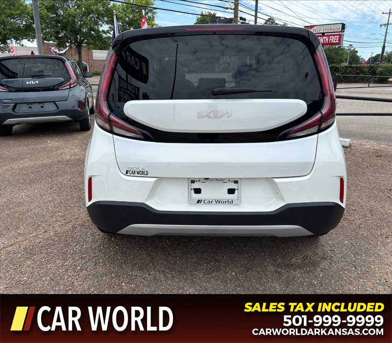 Kia Soul Vehicle Full-screen Gallery Image 4