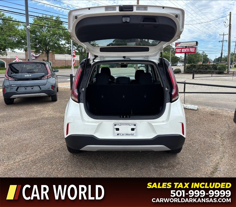 Kia Soul Vehicle Full-screen Gallery Image 5