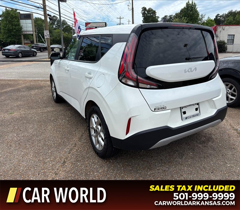 Kia Soul Vehicle Full-screen Gallery Image 7