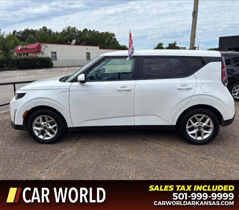 Kia Soul Vehicle Full-screen Gallery Image 8