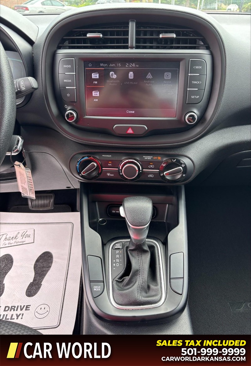 Kia Soul Vehicle Full-screen Gallery Image 12