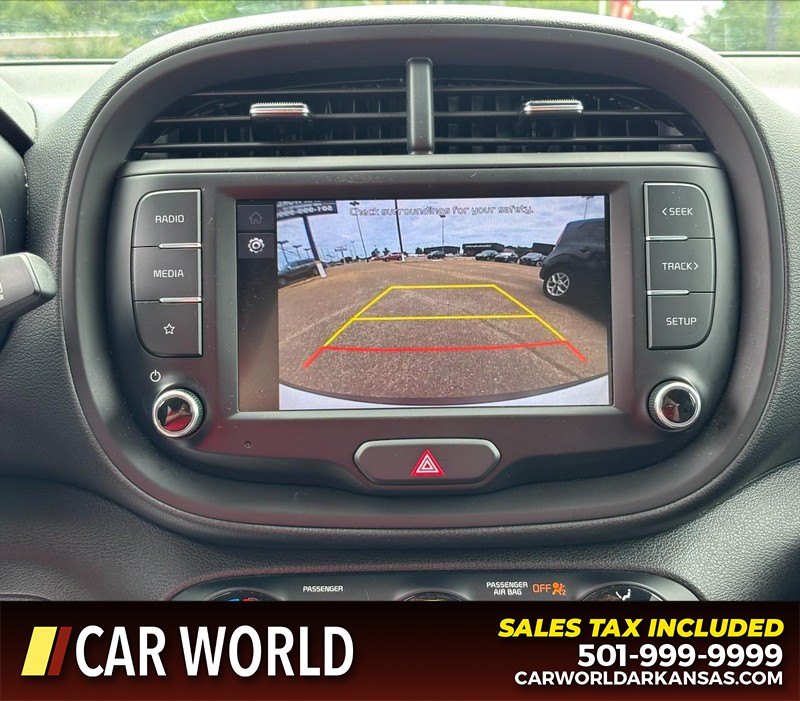 Kia Soul Vehicle Full-screen Gallery Image 13