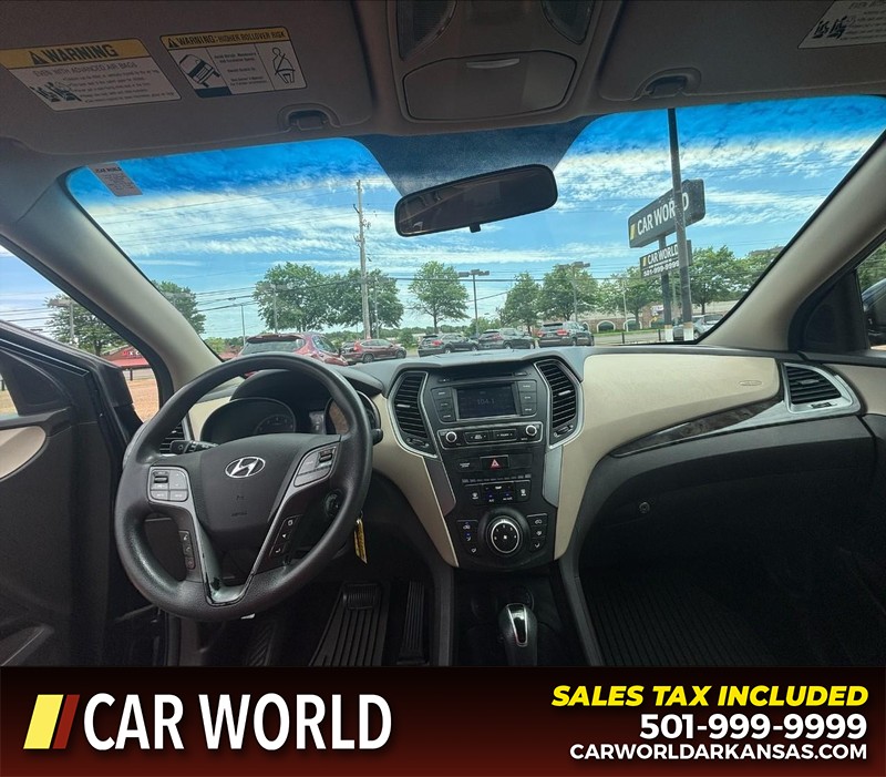 Hyundai Santa Fe Sport Vehicle Full-screen Gallery Image 16