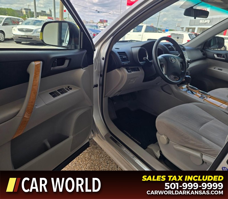 Toyota Highlander Hybrid Vehicle Full-screen Gallery Image 7