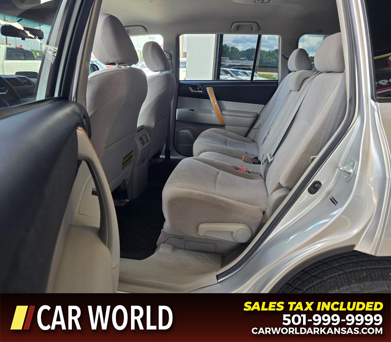Toyota Highlander Hybrid Vehicle Full-screen Gallery Image 10