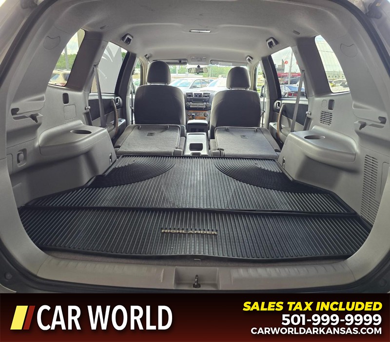Toyota Highlander Hybrid Vehicle Full-screen Gallery Image 14