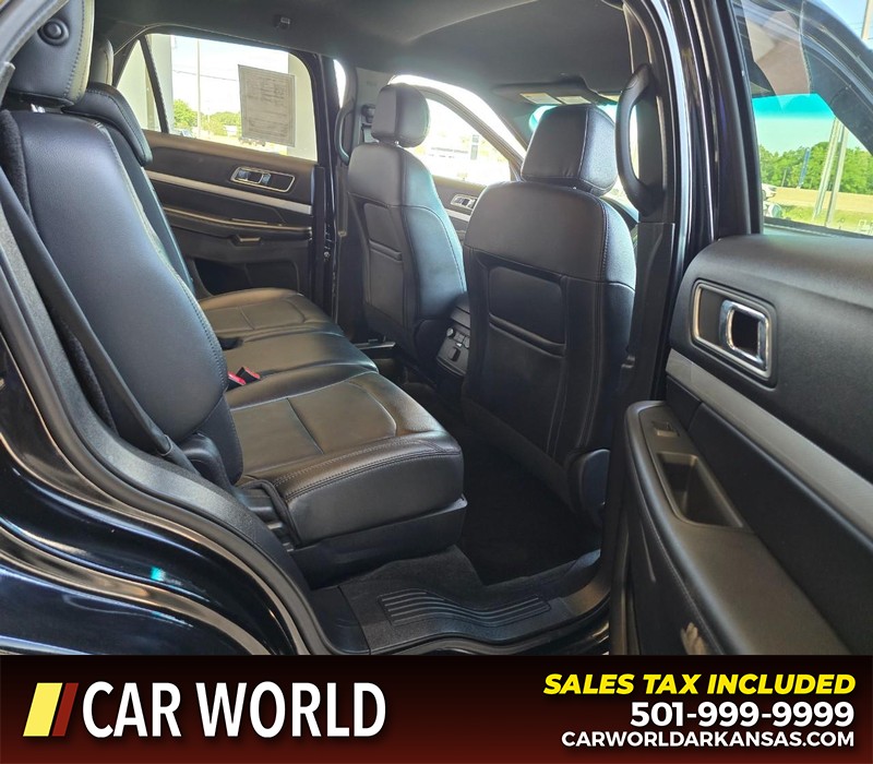 Ford Explorer Vehicle Full-screen Gallery Image 14
