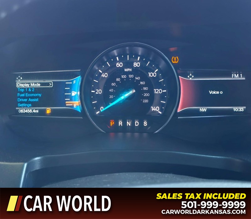 Ford Explorer Vehicle Full-screen Gallery Image 21