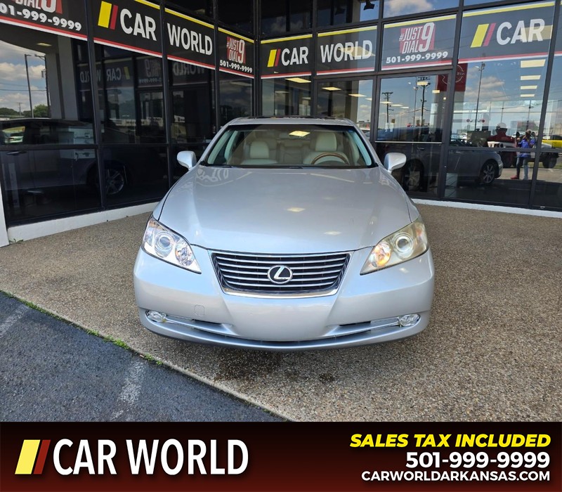 Lexus ES 350 Vehicle Full-screen Gallery Image 2