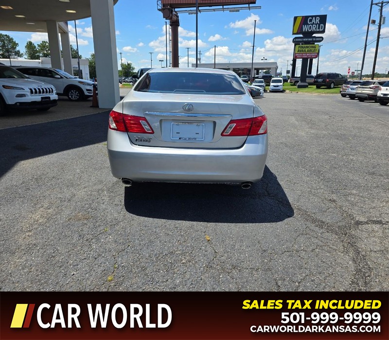 Lexus ES 350 Vehicle Full-screen Gallery Image 5