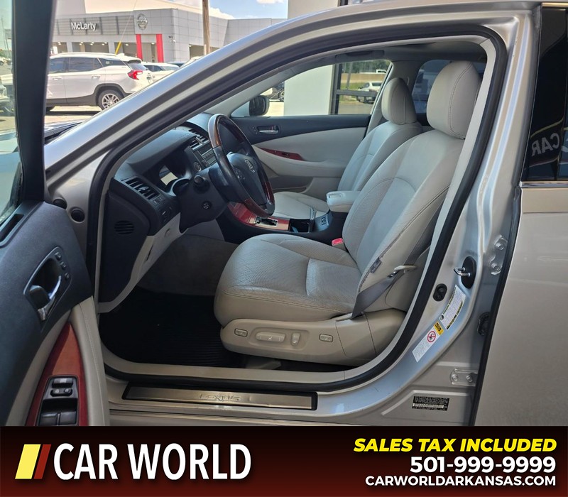 Lexus ES 350 Vehicle Full-screen Gallery Image 8