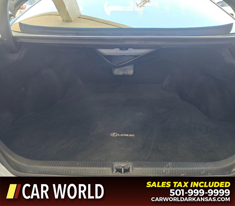 Lexus ES 350 Vehicle Full-screen Gallery Image 14