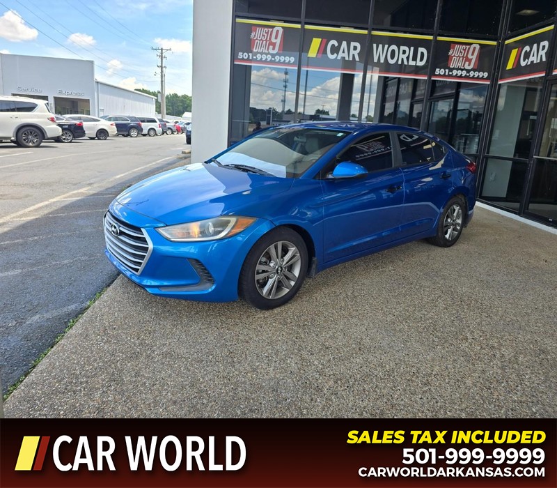 Hyundai Elantra Vehicle Full-screen Gallery Image 3