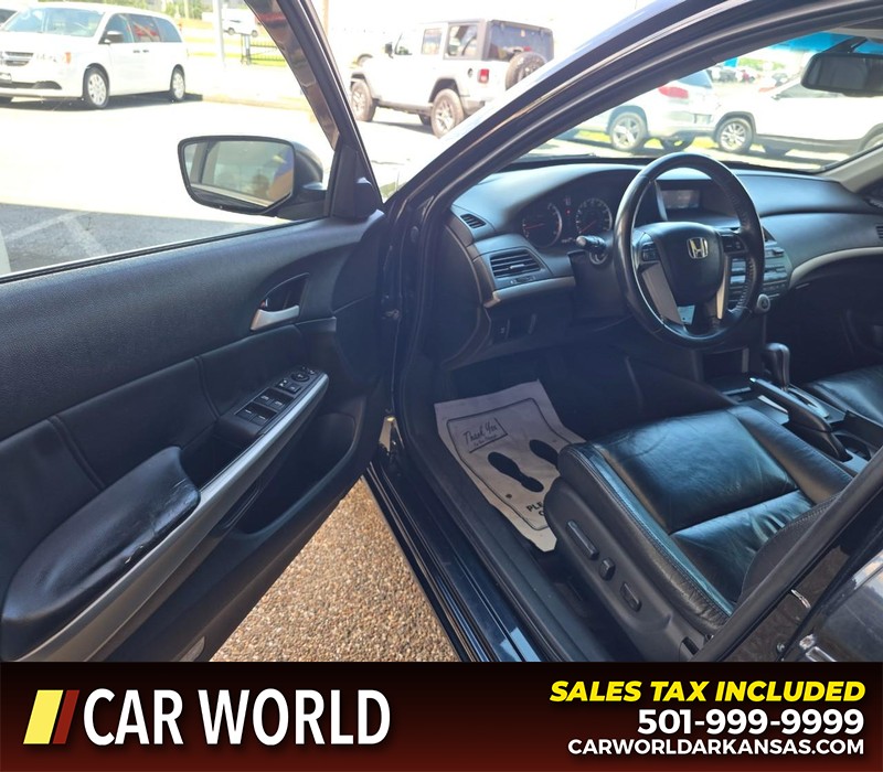 Honda Accord Sedan Vehicle Full-screen Gallery Image 7