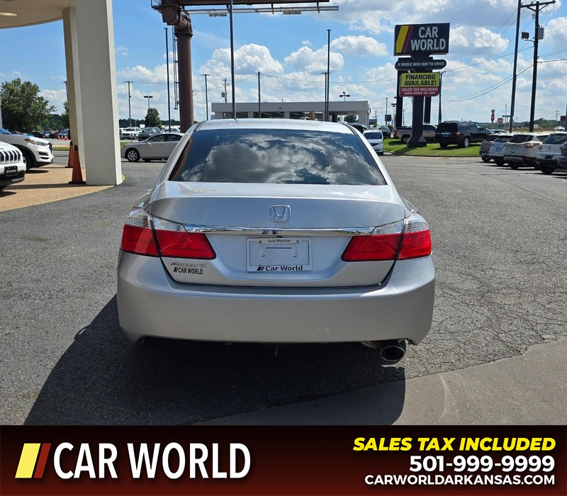 Honda Accord Sedan Vehicle Full-screen Gallery Image 5