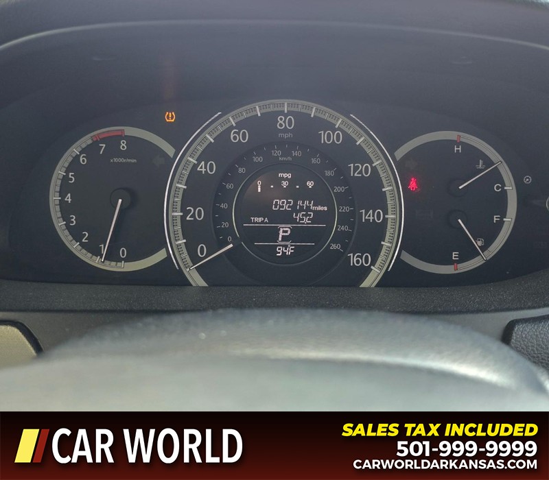 Honda Accord Sedan Vehicle Full-screen Gallery Image 16