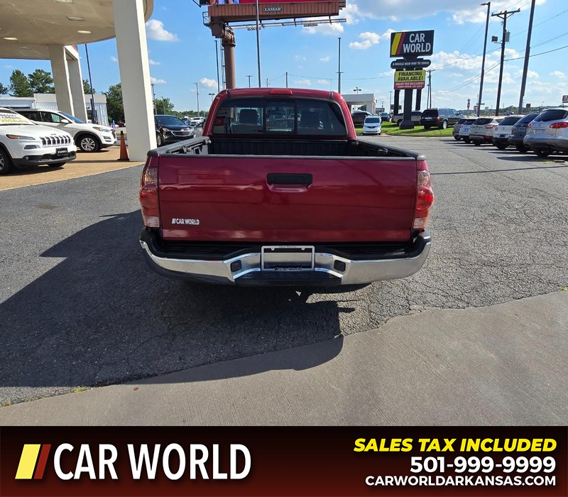 Toyota Tacoma Vehicle Full-screen Gallery Image 5