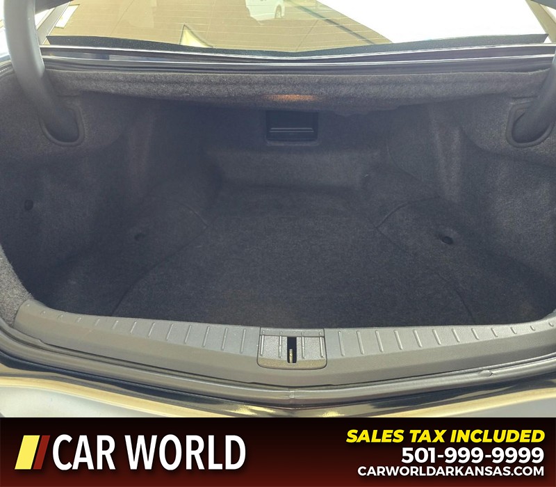 Acura TL Vehicle Full-screen Gallery Image 13