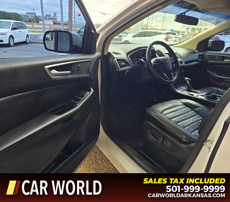 Ford Edge Vehicle Full-screen Gallery Image 7