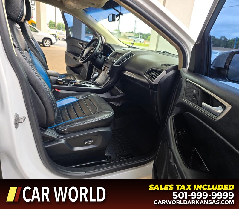 Ford Edge Vehicle Full-screen Gallery Image 11