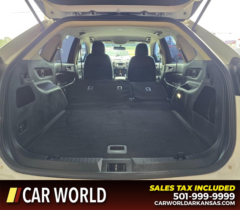 Ford Edge Vehicle Full-screen Gallery Image 15