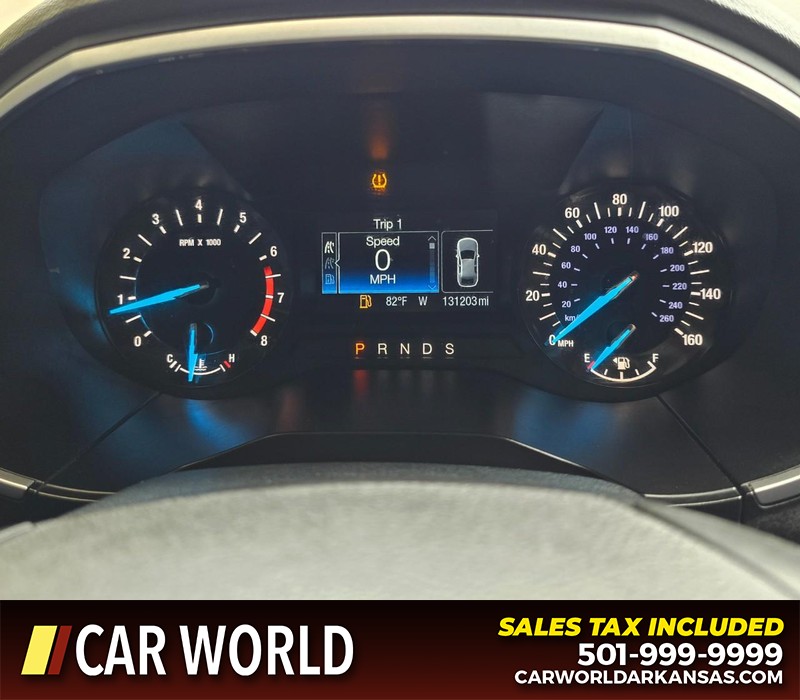 Ford Edge Vehicle Full-screen Gallery Image 18