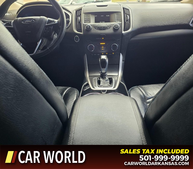 Ford Edge Vehicle Full-screen Gallery Image 19