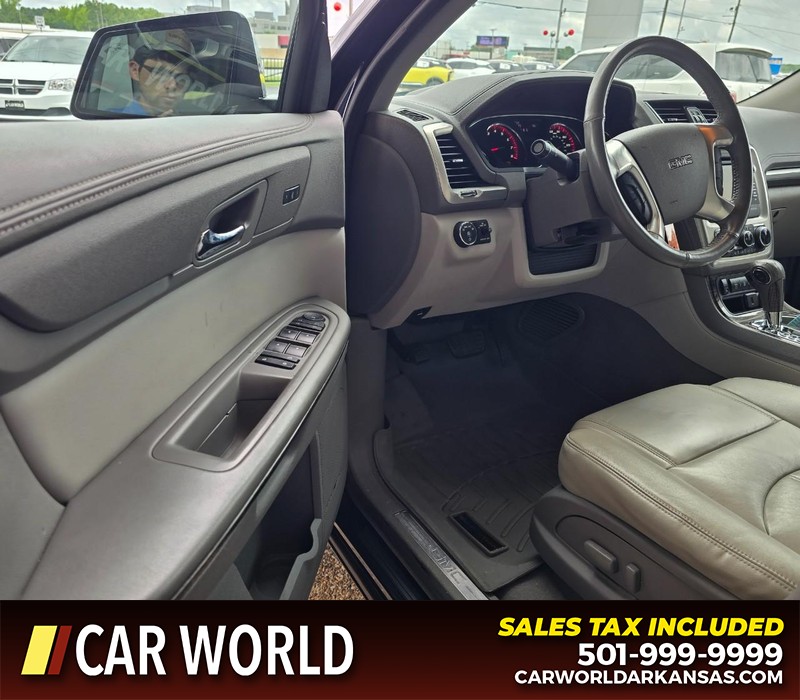 GMC Acadia Limited Vehicle Full-screen Gallery Image 7