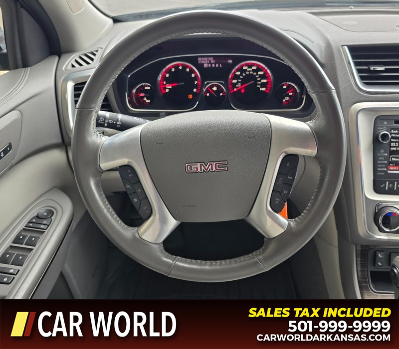 GMC Acadia Limited Vehicle Full-screen Gallery Image 18