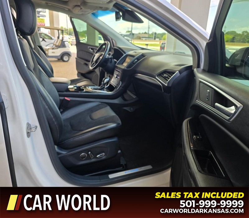 Ford Edge Vehicle Full-screen Gallery Image 11