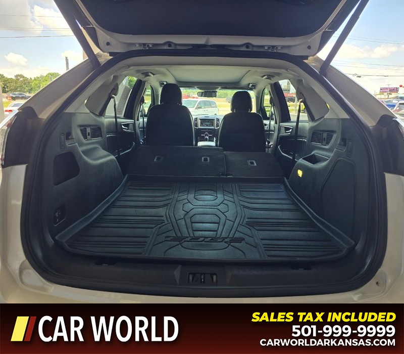 Ford Edge Vehicle Full-screen Gallery Image 15