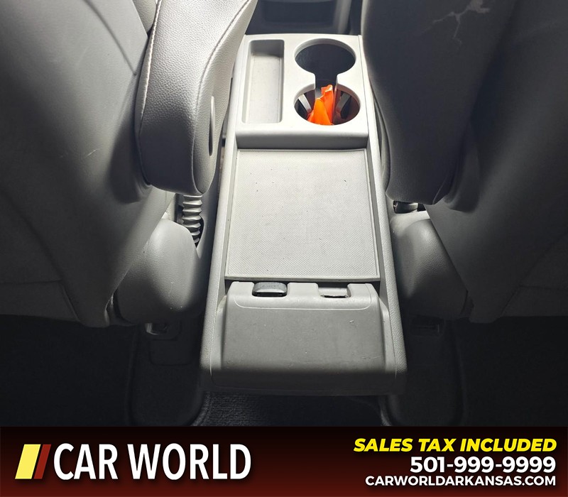 Honda CR-V Vehicle Full-screen Gallery Image 20