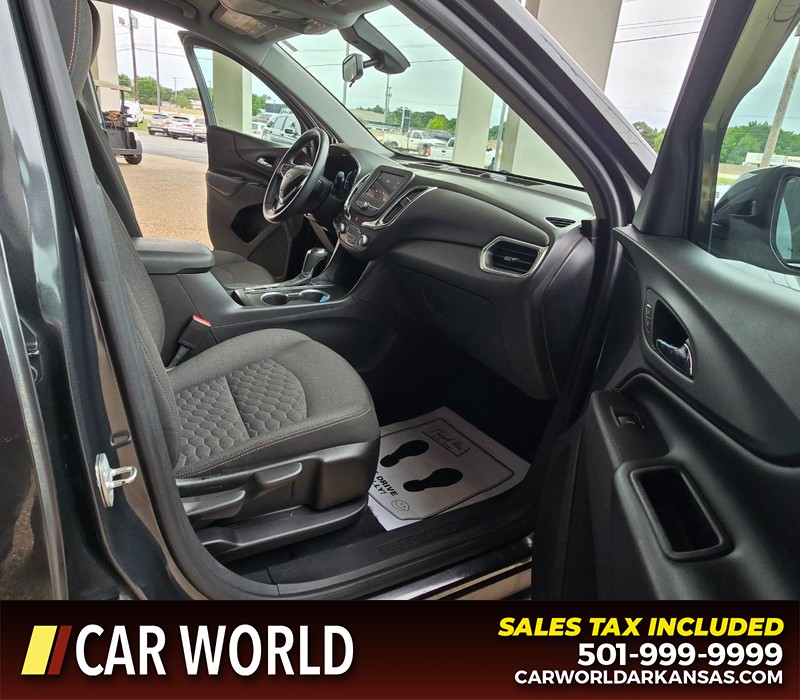 Chevrolet Equinox Vehicle Full-screen Gallery Image 11
