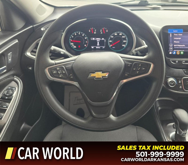 Chevrolet Malibu Vehicle Full-screen Gallery Image 15