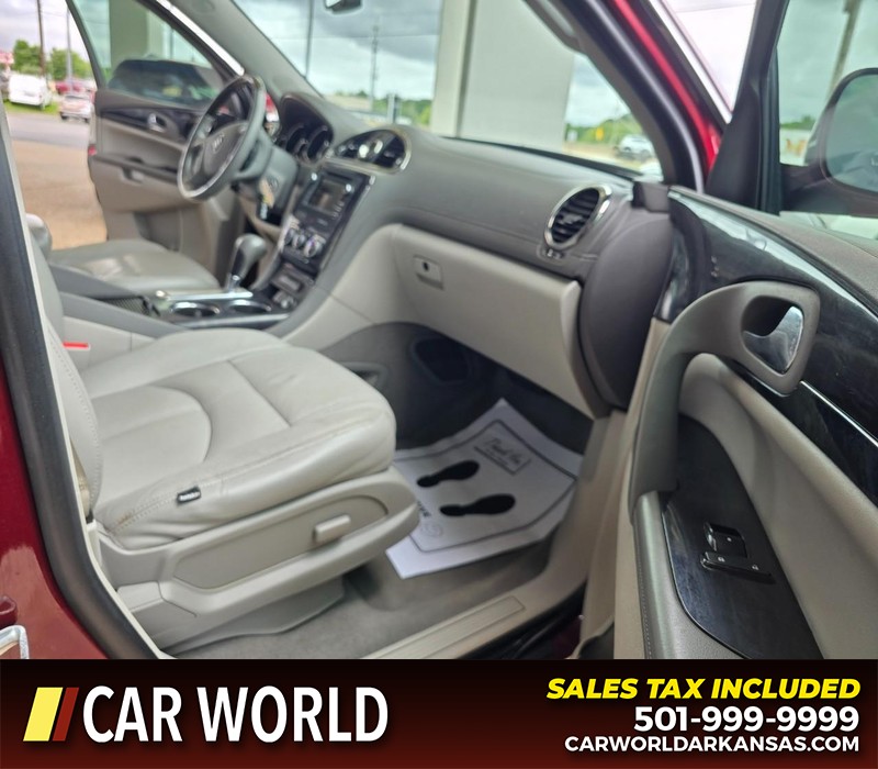 Buick Enclave Vehicle Full-screen Gallery Image 12