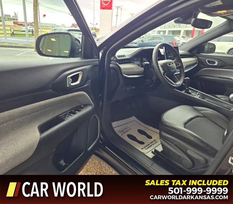 Jeep Compass Vehicle Full-screen Gallery Image 7