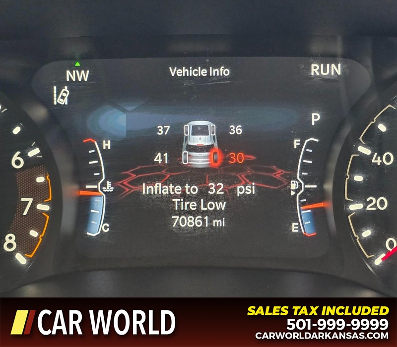 Jeep Compass Vehicle Full-screen Gallery Image 16