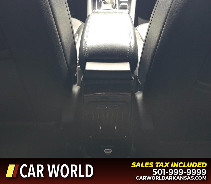 Jeep Compass Vehicle Full-screen Gallery Image 19