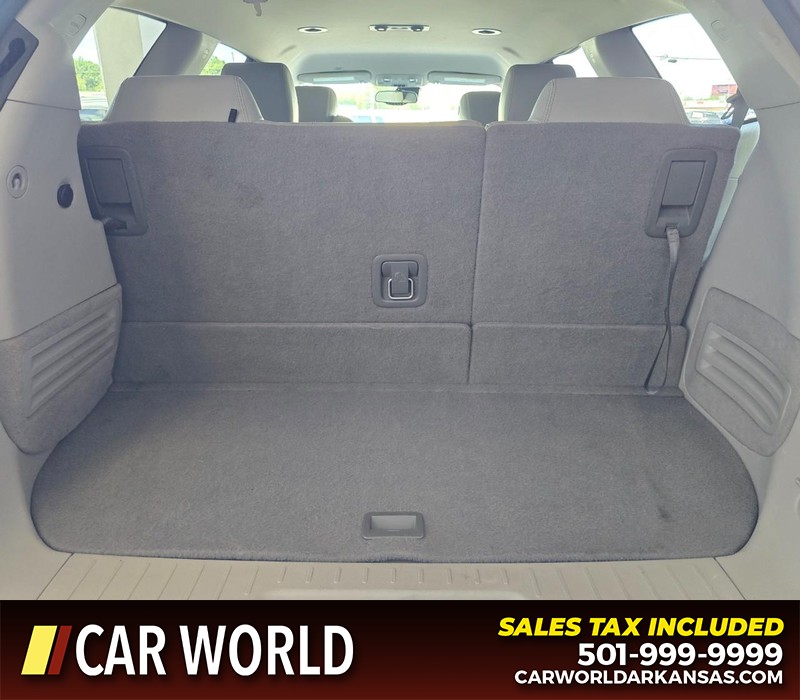 Buick Enclave Vehicle Full-screen Gallery Image 15