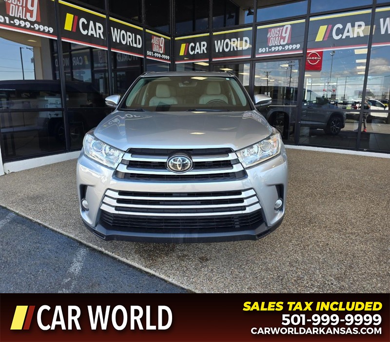 Toyota Highlander Vehicle Full-screen Gallery Image 3