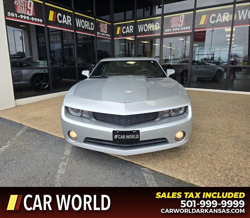 Chevrolet Camaro Vehicle Full-screen Gallery Image 2