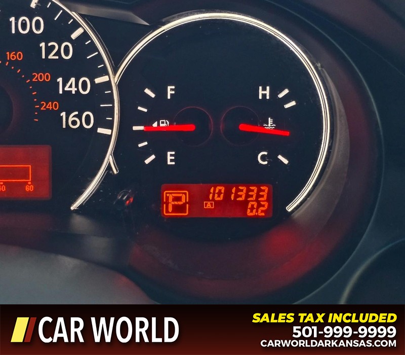 Nissan Altima Vehicle Full-screen Gallery Image 16