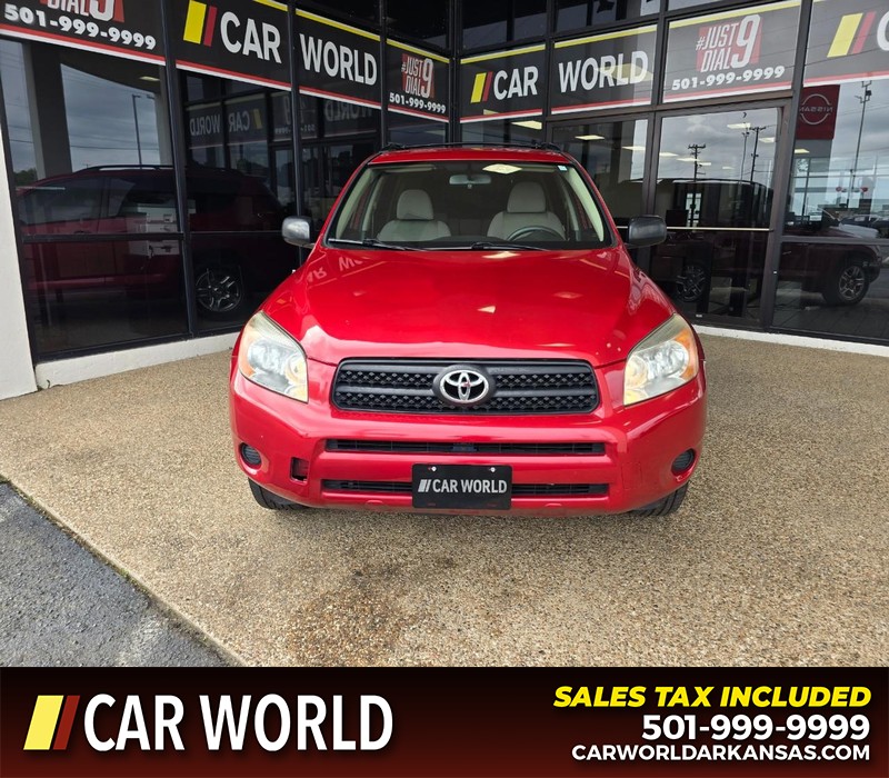 Toyota RAV4 Vehicle Full-screen Gallery Image 2