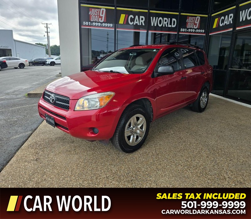 Toyota RAV4 Vehicle Full-screen Gallery Image 3