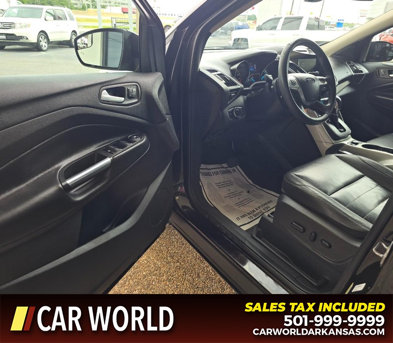 Ford Escape Vehicle Full-screen Gallery Image 7