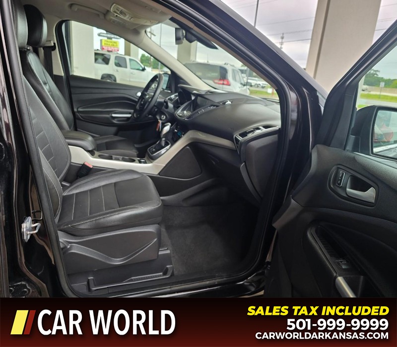 Ford Escape Vehicle Full-screen Gallery Image 11