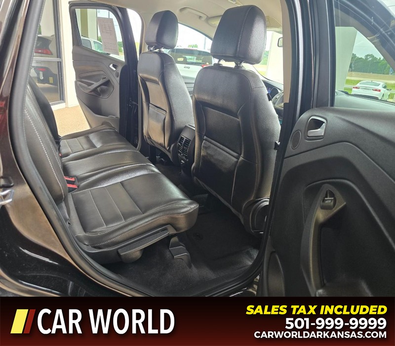 Ford Escape Vehicle Full-screen Gallery Image 12