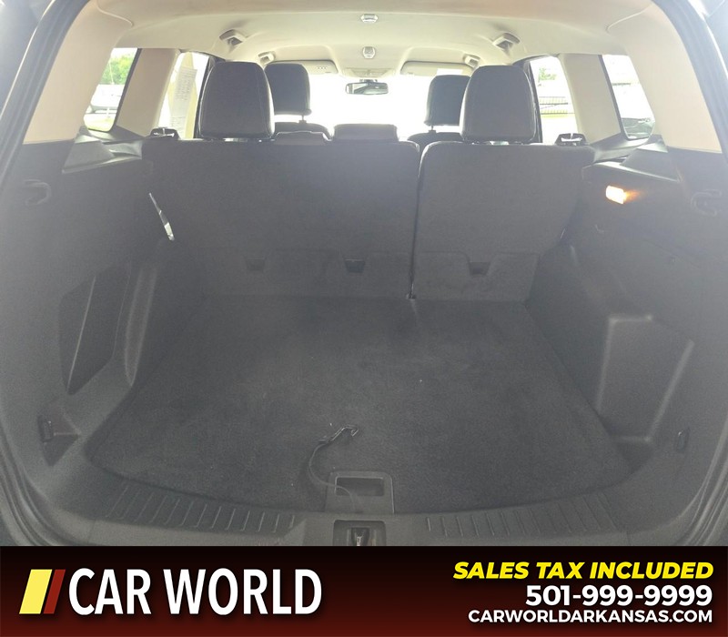 Ford Escape Vehicle Full-screen Gallery Image 13