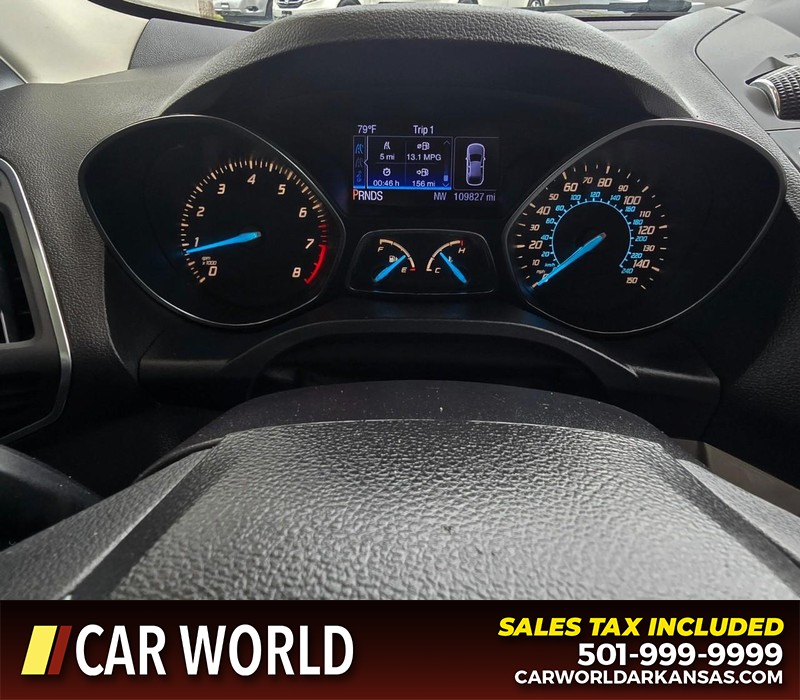 Ford Escape Vehicle Full-screen Gallery Image 17